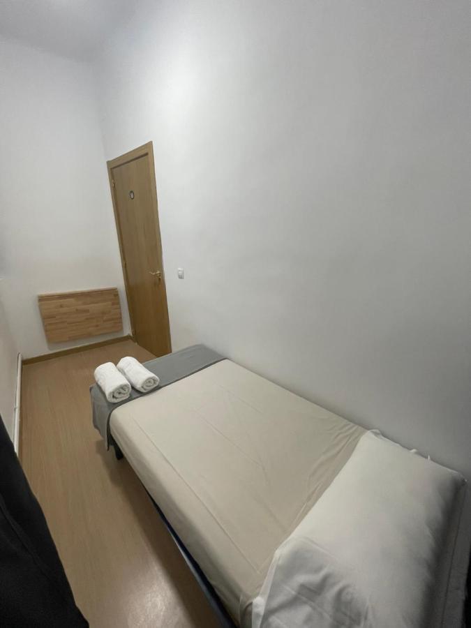 Toledo Habitaciones Madrid Buitenkant foto